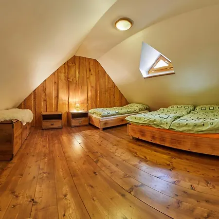 シャレー Baba-jaga