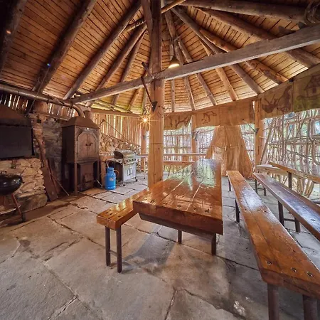 シャレー Baba-jaga *