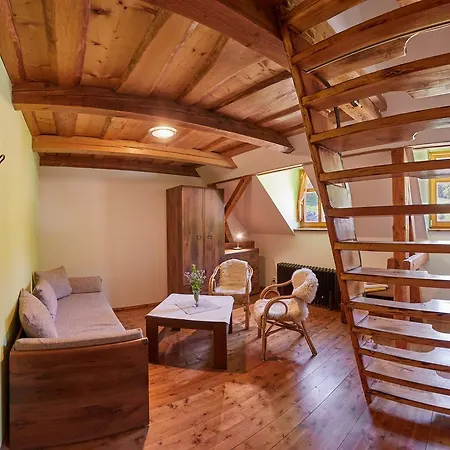 シャレー Baba-jaga Žacléř