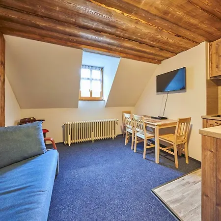 シャレー Baba-jaga *